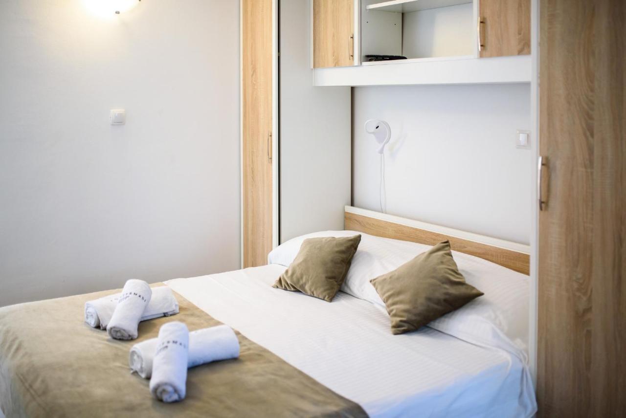 Accomodation Stermasi Maranovici Exterior photo